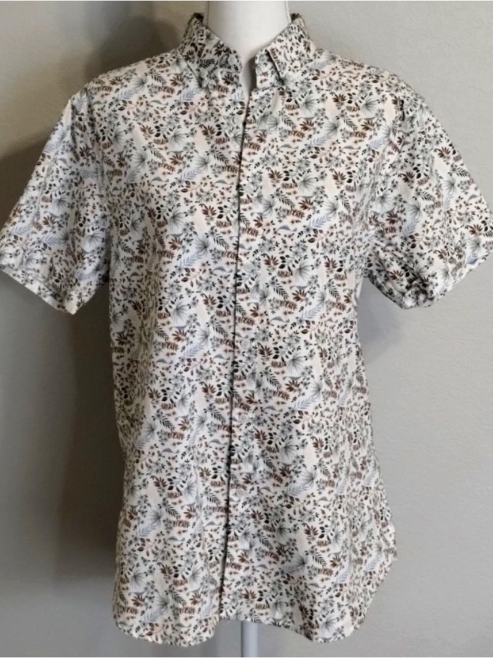 Denim & Flower White Short-Sleeve Button-Down with Brown & Green Leaf Print